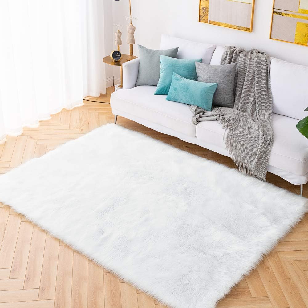 Luxurious 6x9 Large White Shaggy Faux Sheepskin Area Rug - Soft and Stylish Floor Mat for Bedroom and Living Room